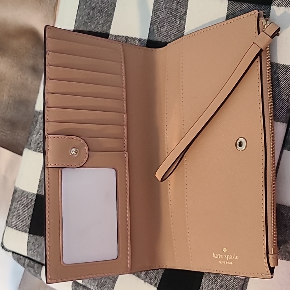 Wallet - Picture 2 of 4
